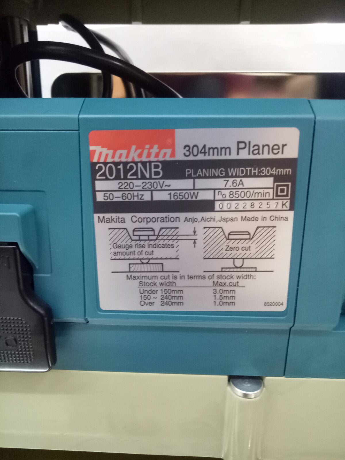 MAKITA 2012NB Thickness Planer 12" (1650W)