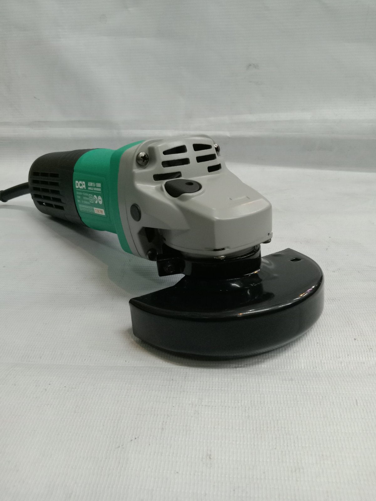 DCA ASM15-100B Angle Grinder 720W
