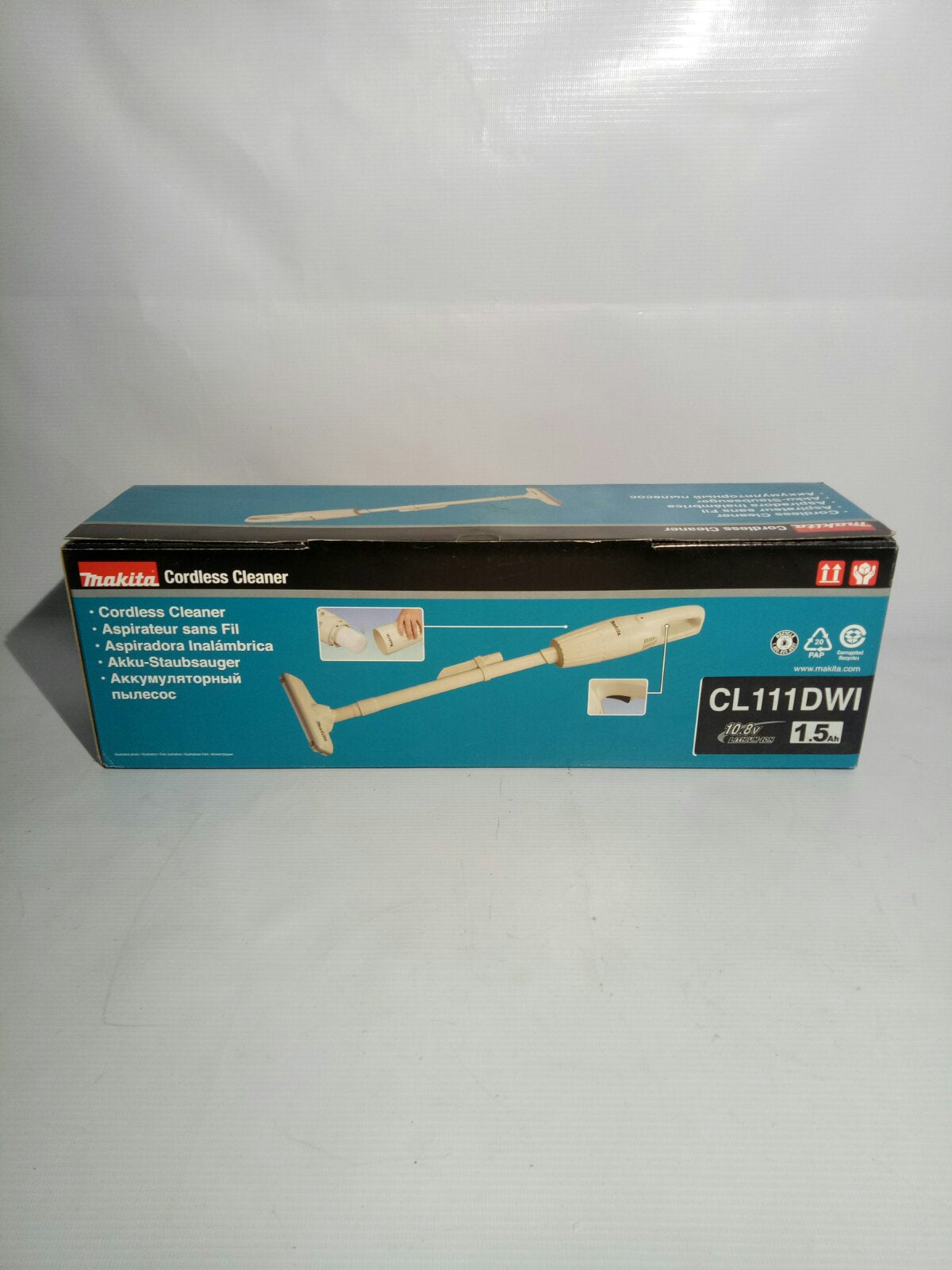 MAKITA CL111DWI Cordless Cleaner 10.8V Li-ion 600 mL