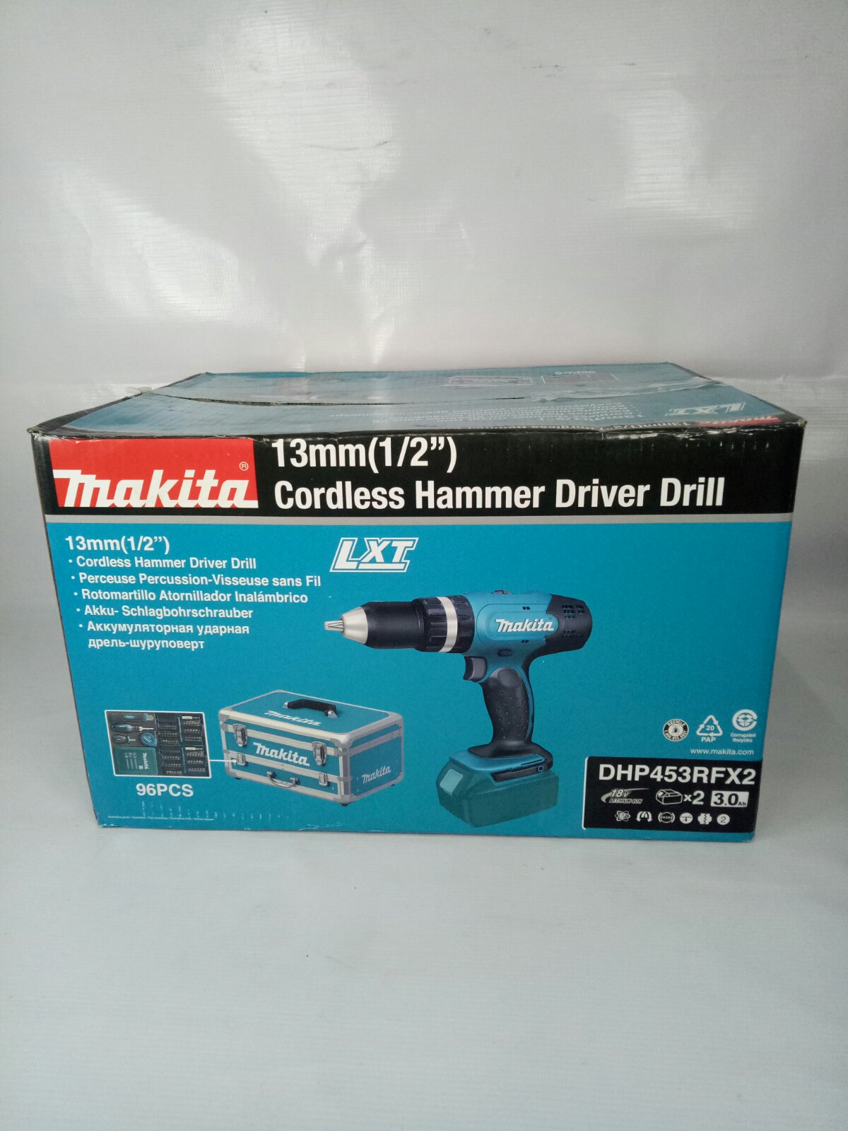 MAKITA DHP453RFX2 – 18V LXT Li-Ion Cordless 38 N·m (340 in.lbs.) Hammer Driver Drill With Tool Box & Assorted Bits (1/2″)