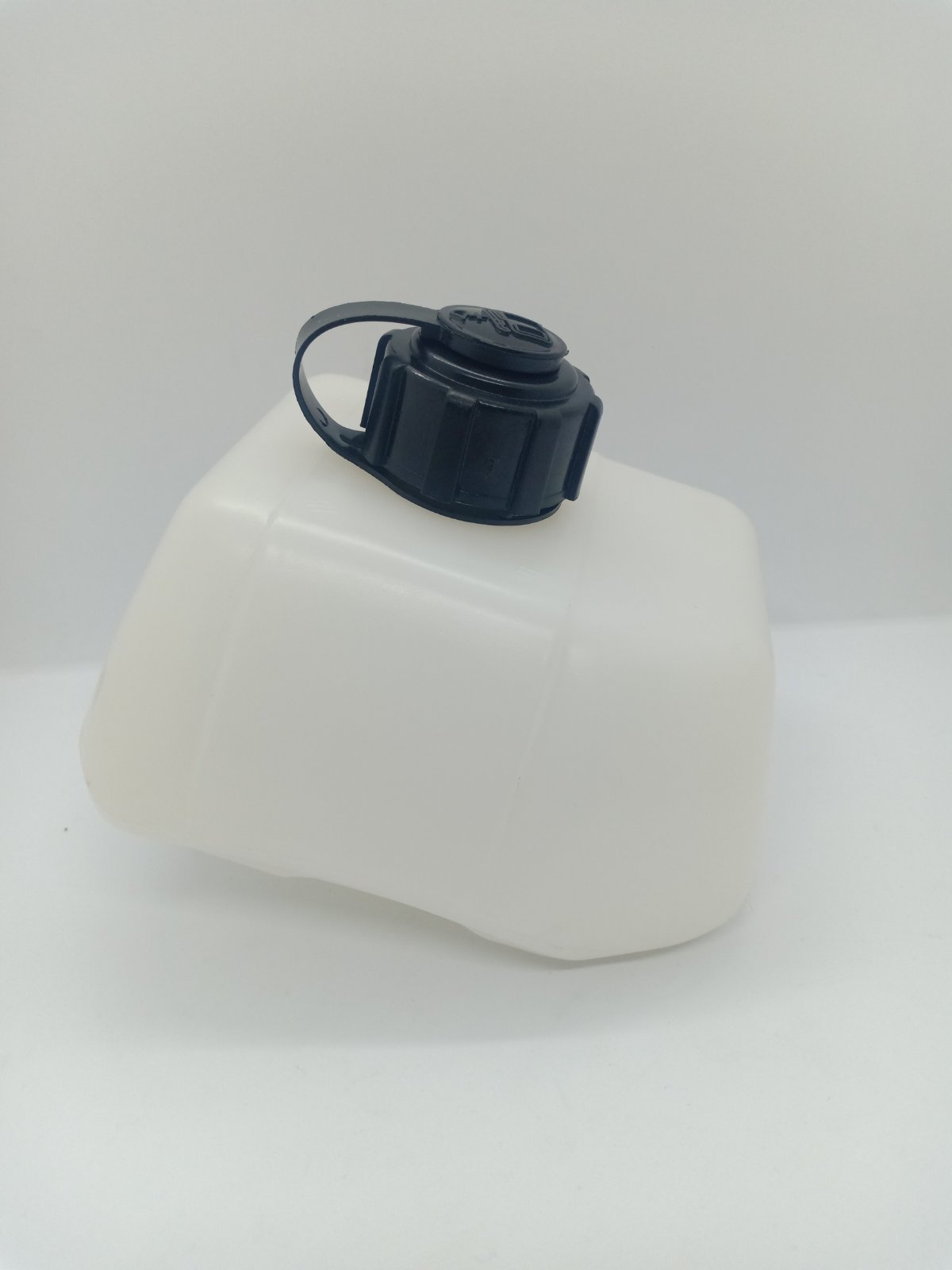 Daisen BCP YD411-068-ER Fuel Tank Assembly for Robin 2-stroke Brushcutter / Grass Cutter