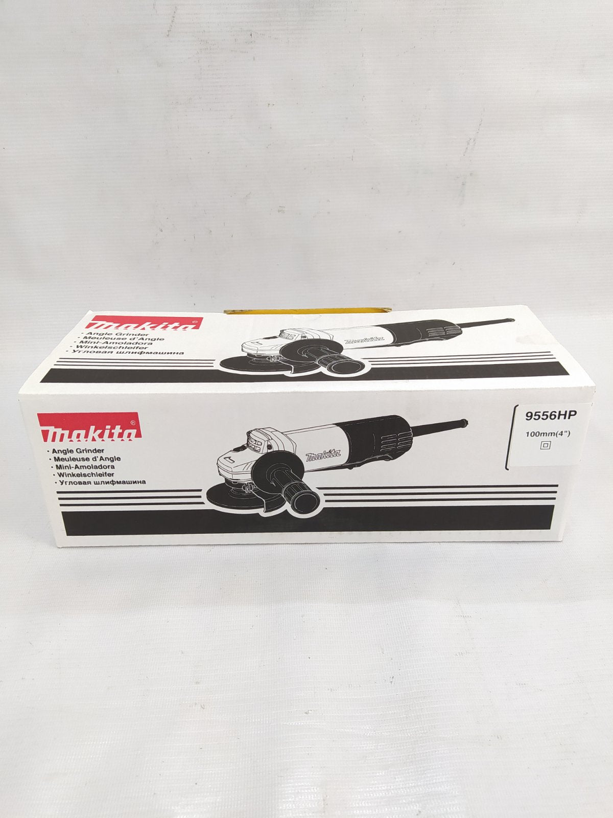 MAKITA 9556HP Angle Grinder, Paddle Switch 840W (4″)