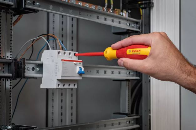 BOSCH 1600A02NF8 Professional VDE Screwdriver Set TX with single pole phase tester