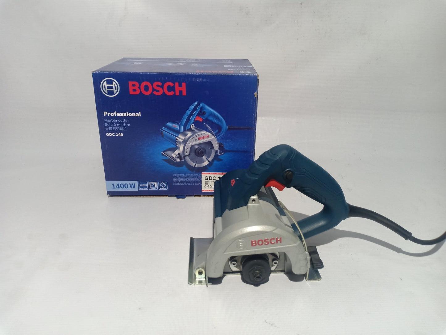 BOSCH GDC 140 Marble Saw / Marble Cutter