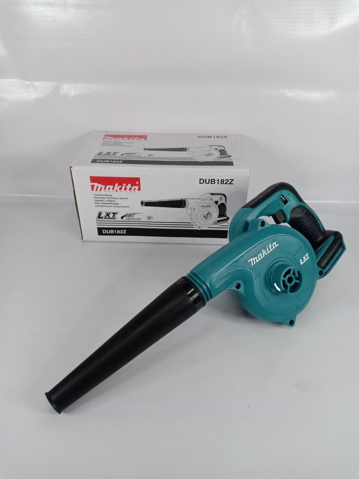 MAKITA DUB182Z Cordless Blower 18V LXT® Li-Ion [Bare Tool]  (91 CFM)