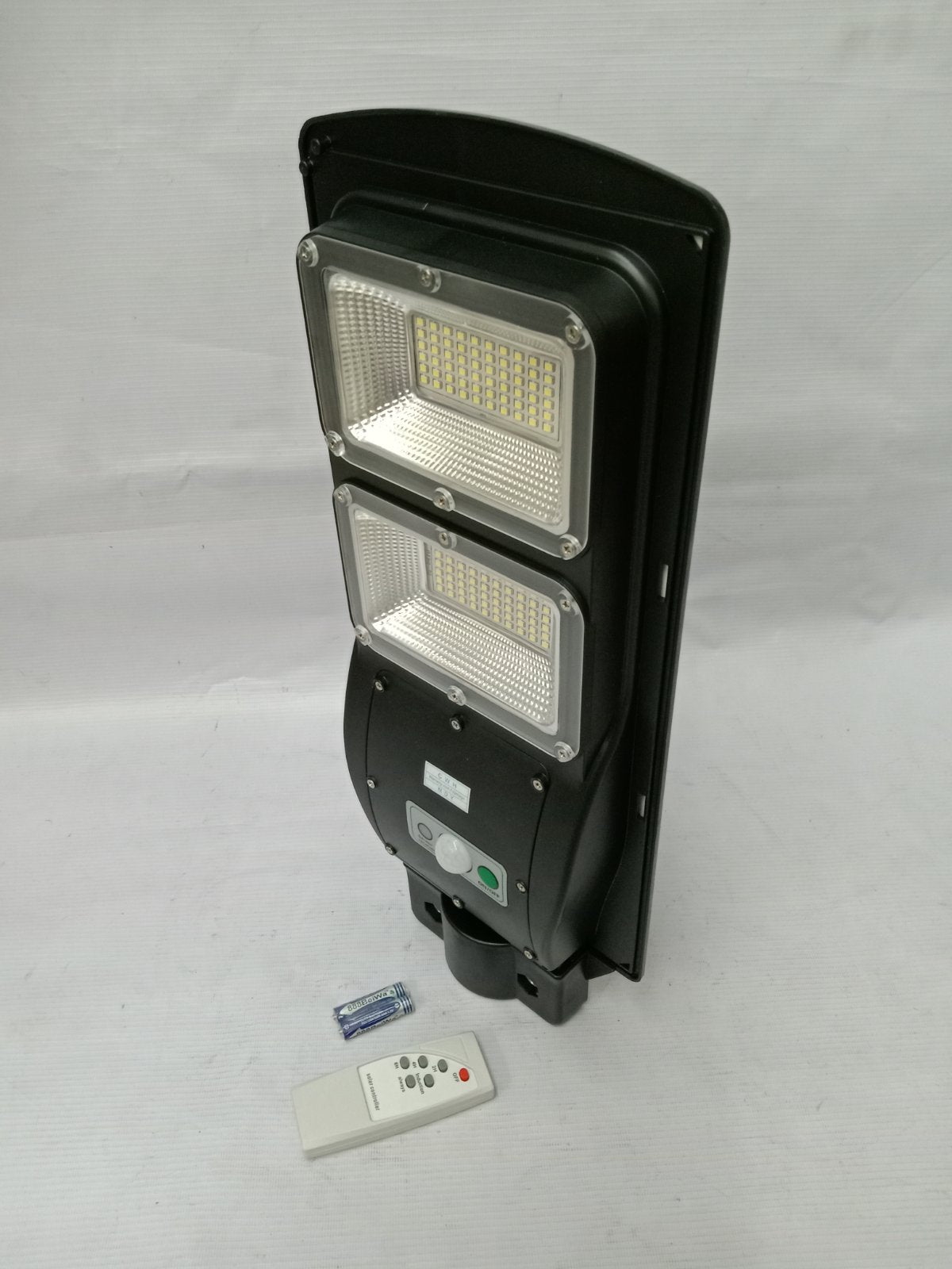 Solar Led 60w SOLAR LIGHT HP-S02B 60W Solar LED Street Light (60 Watts) – Powermark