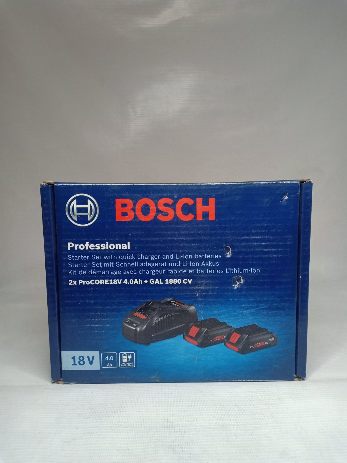 BOSCH 2 x ProCORE 18V 4.0Ah + GAL 1880 CV ProCORE Starter Kit