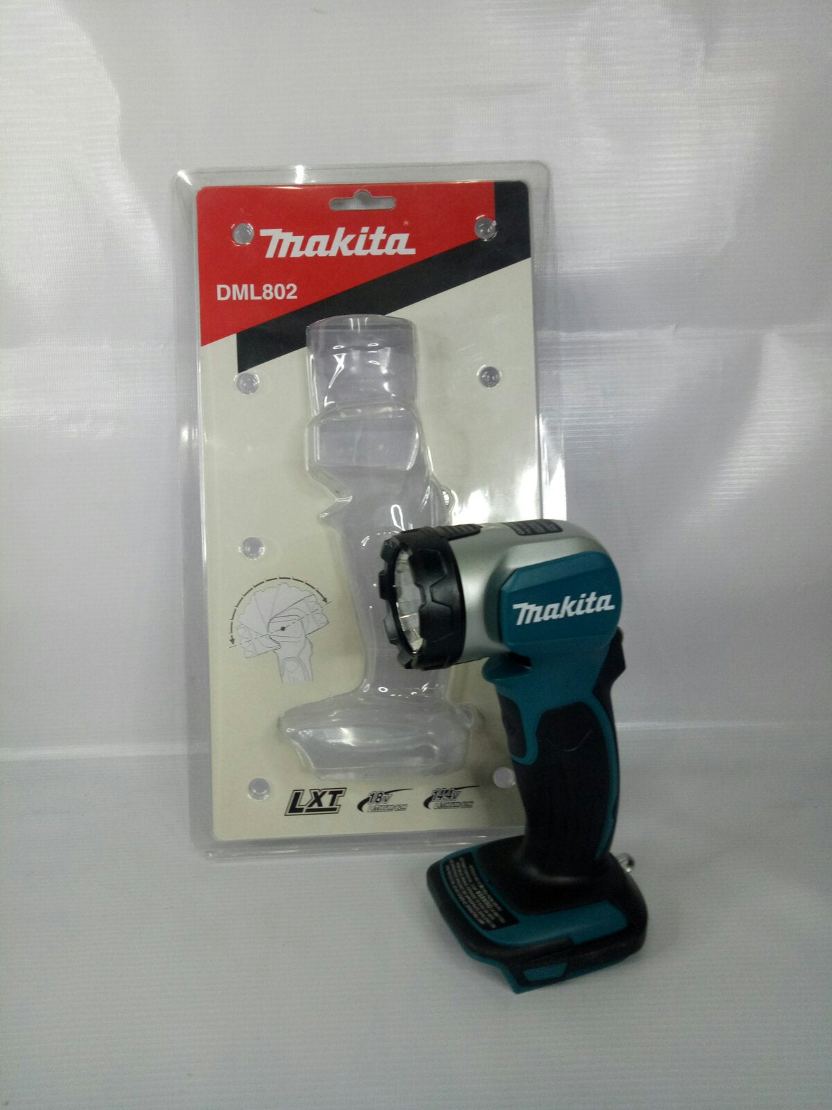 MAKITA DML802 – 160 Lumens Cordless LED Flash Light 18V LXT® Li-Ion [Bare Tool]